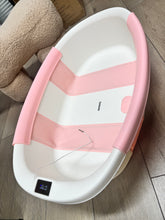 Load image into Gallery viewer, Orktots Collapsible Baby Bathtub for Newborn to Toddler 0-36 Months,Spacious Foldable Infant Bath Tub with Thermometer,Cushion & Drain Hole,Portable Travel Tub, Baby Shower Gift Pink