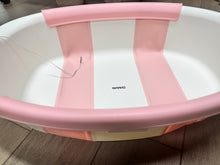 Load image into Gallery viewer, Orktots Collapsible Baby Bathtub for Newborn to Toddler 0-36 Months,Spacious Foldable Infant Bath Tub with Thermometer,Cushion &amp; Drain Hole,Portable Travel Tub, Baby Shower Gift Pink